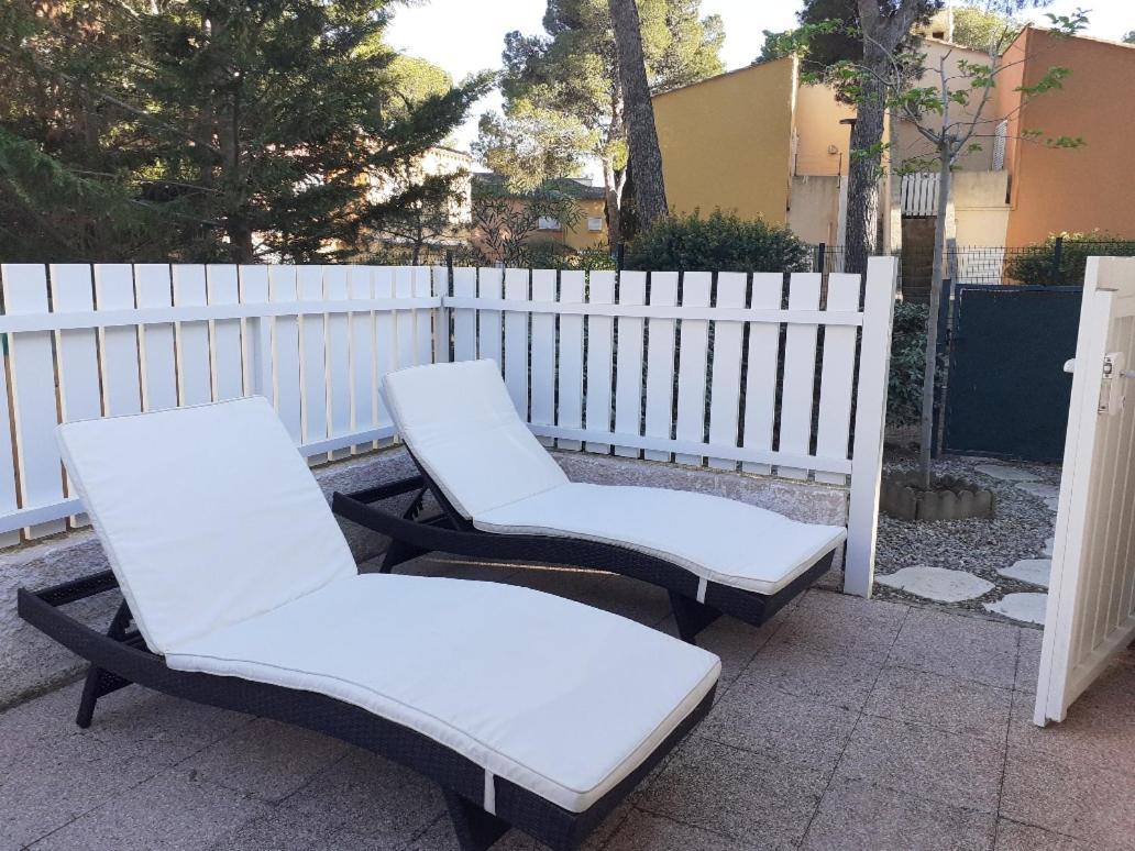 Villa Pinede - Proche Naturiste 阿格德 外观 照片
